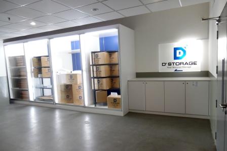 D-Storage-Pte-Ltd-Display-Shopview-1a