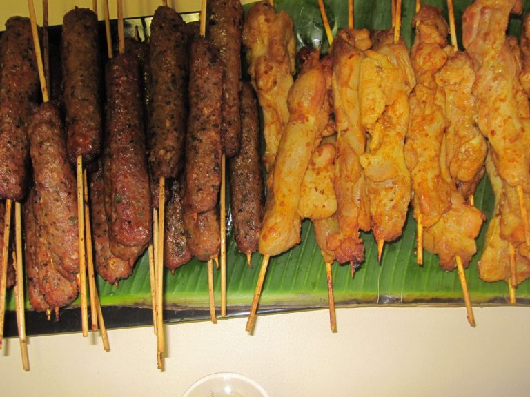 Finger Food Meat Skewers 768x576