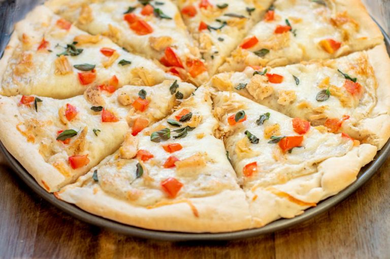 garlic pizza Rs 9 768x510